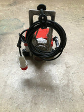 Lade das Bild in den Galerie-Viewer, HILTI Wandsäge DST 10-CA