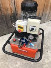 Lade das Bild in den Galerie-Viewer, EDILGRAPPA Betonzangen 315DE & 230DE