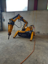 Lade das Bild in den Galerie-Viewer, BROKK 90 Abbruchroboter
