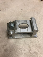 Lade das Bild in den Galerie-Viewer, HILTI Schinenfuss DS-RF-L
