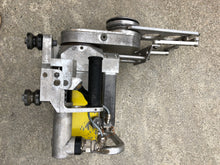 Lade das Bild in den Galerie-Viewer, DEMCO Wandsäge Cobra Gamma
