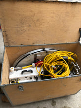 Lade das Bild in den Galerie-Viewer, DEMCO Wandsäge Cobra Gamma
